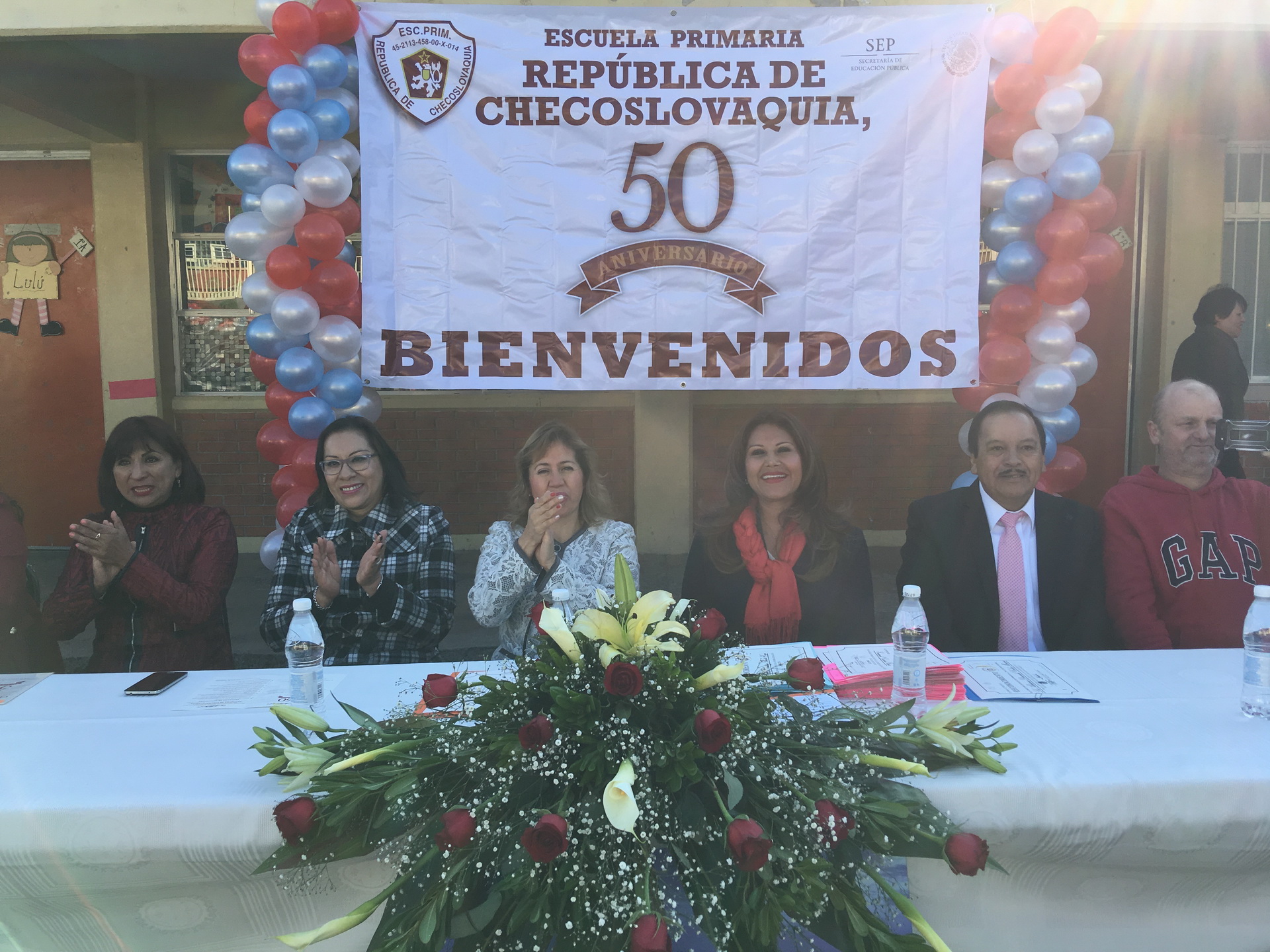escuela_checoslquia_50_aniv-001.jpg