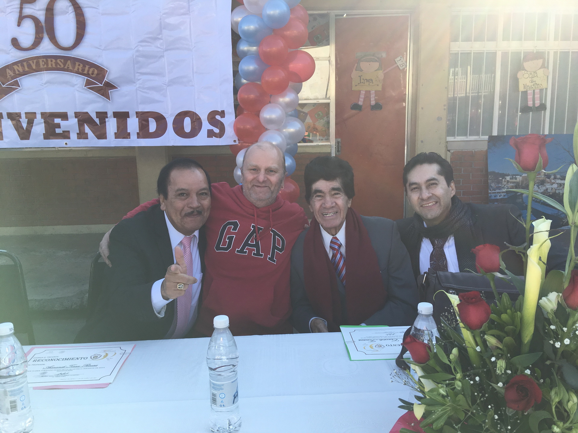 escuela_checoslquia_50_aniv-004.jpg