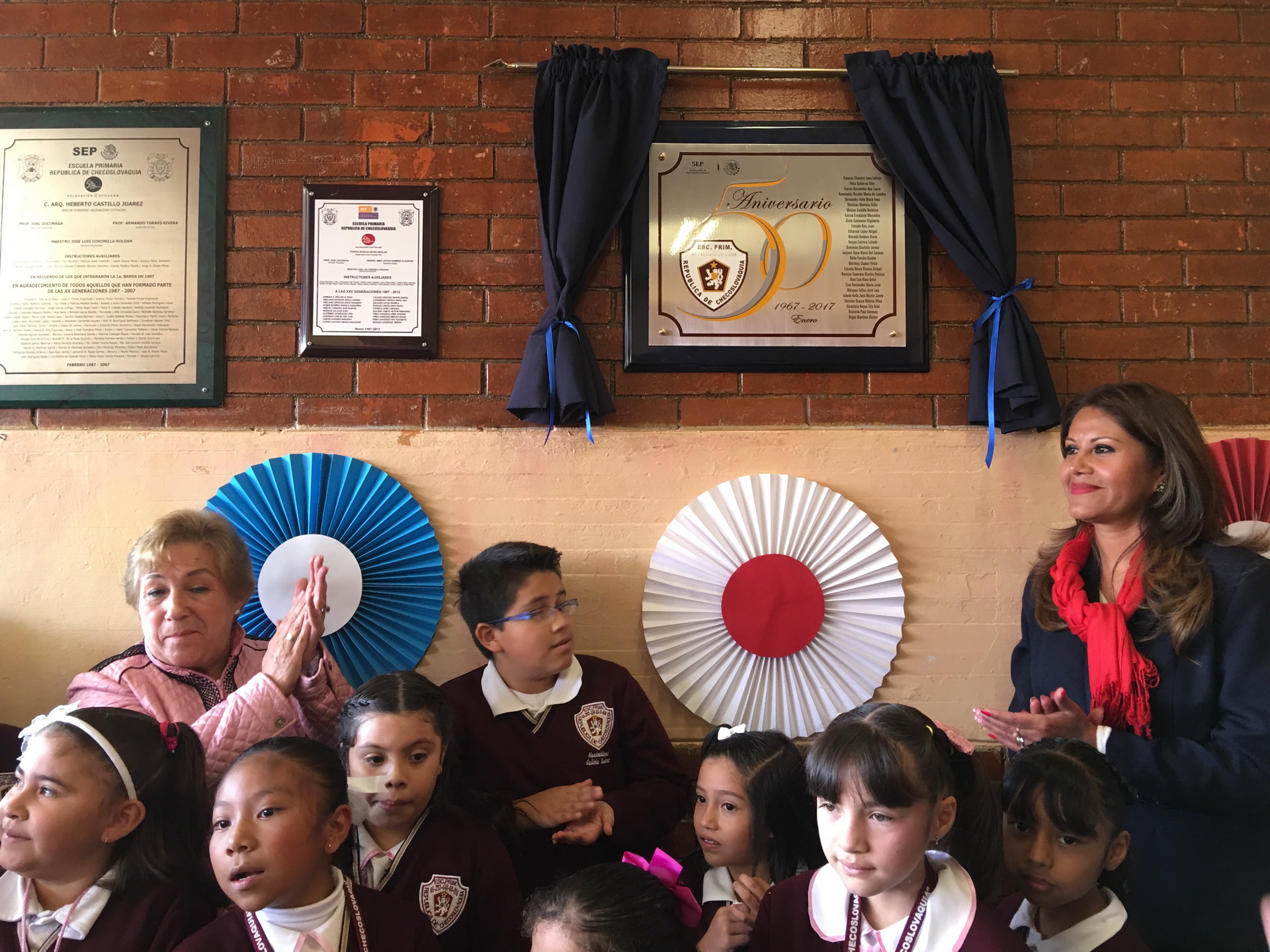escuela_checoslquia_50_aniv-005.jpg