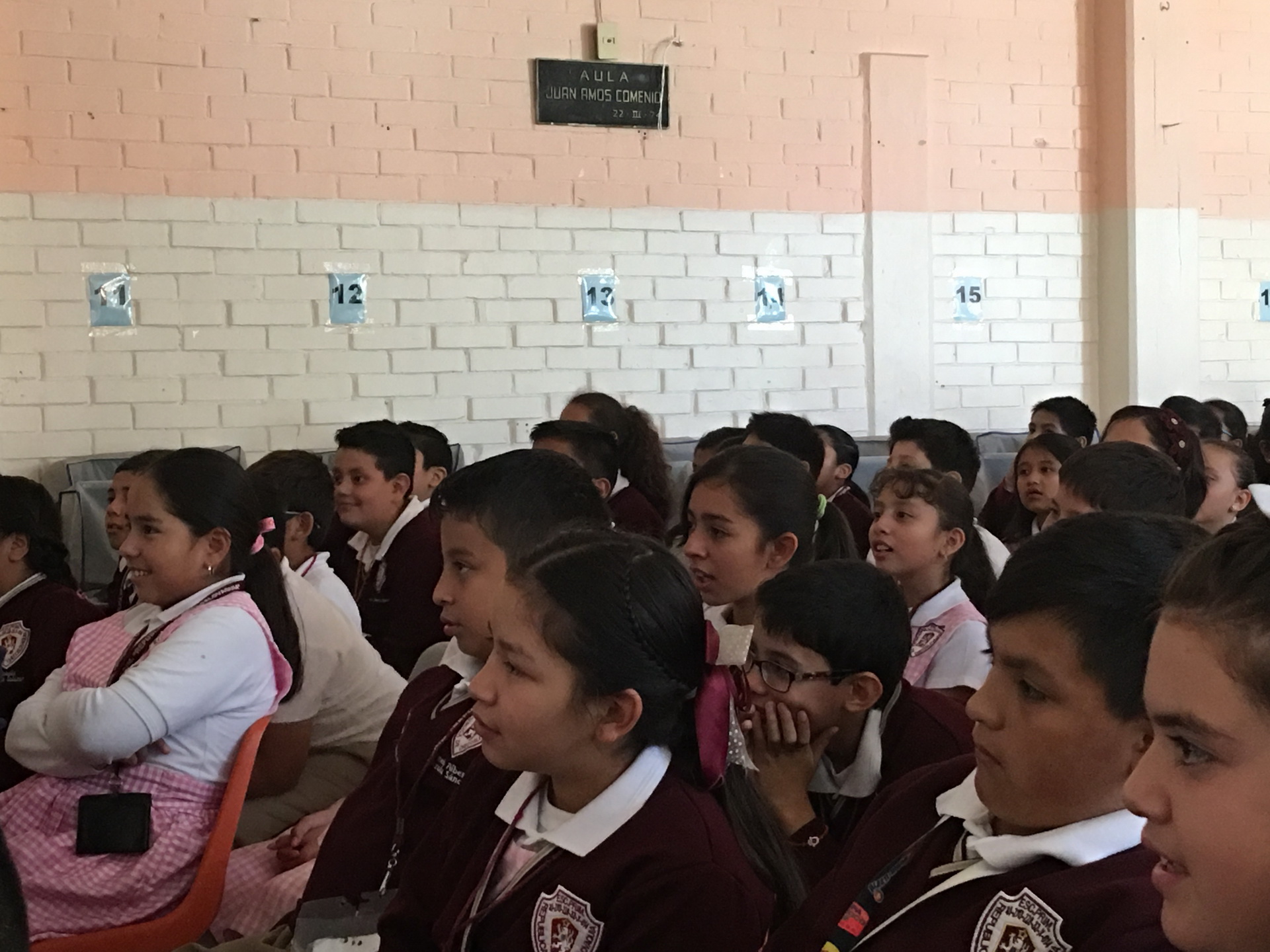 escuela_checoslquia_50_aniv-010.jpg